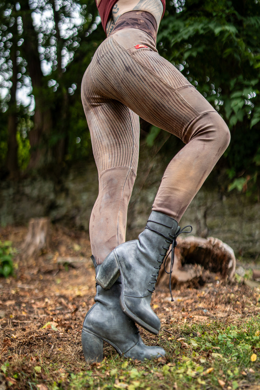 Limited Edition Rib Lucien Pocket Leggings